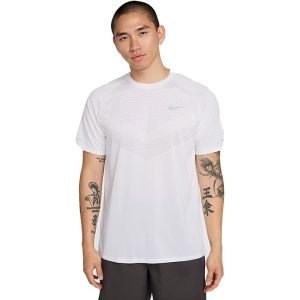 Nike Men’s Striped Regular Fit T-Shirt